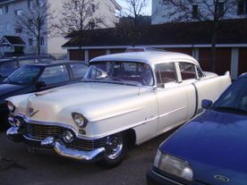 Silbrig-weisser Oldtimer