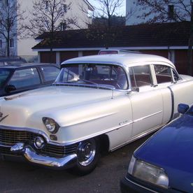 Silbrig-weisser Oldtimer