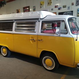 Gelber VW Bus
